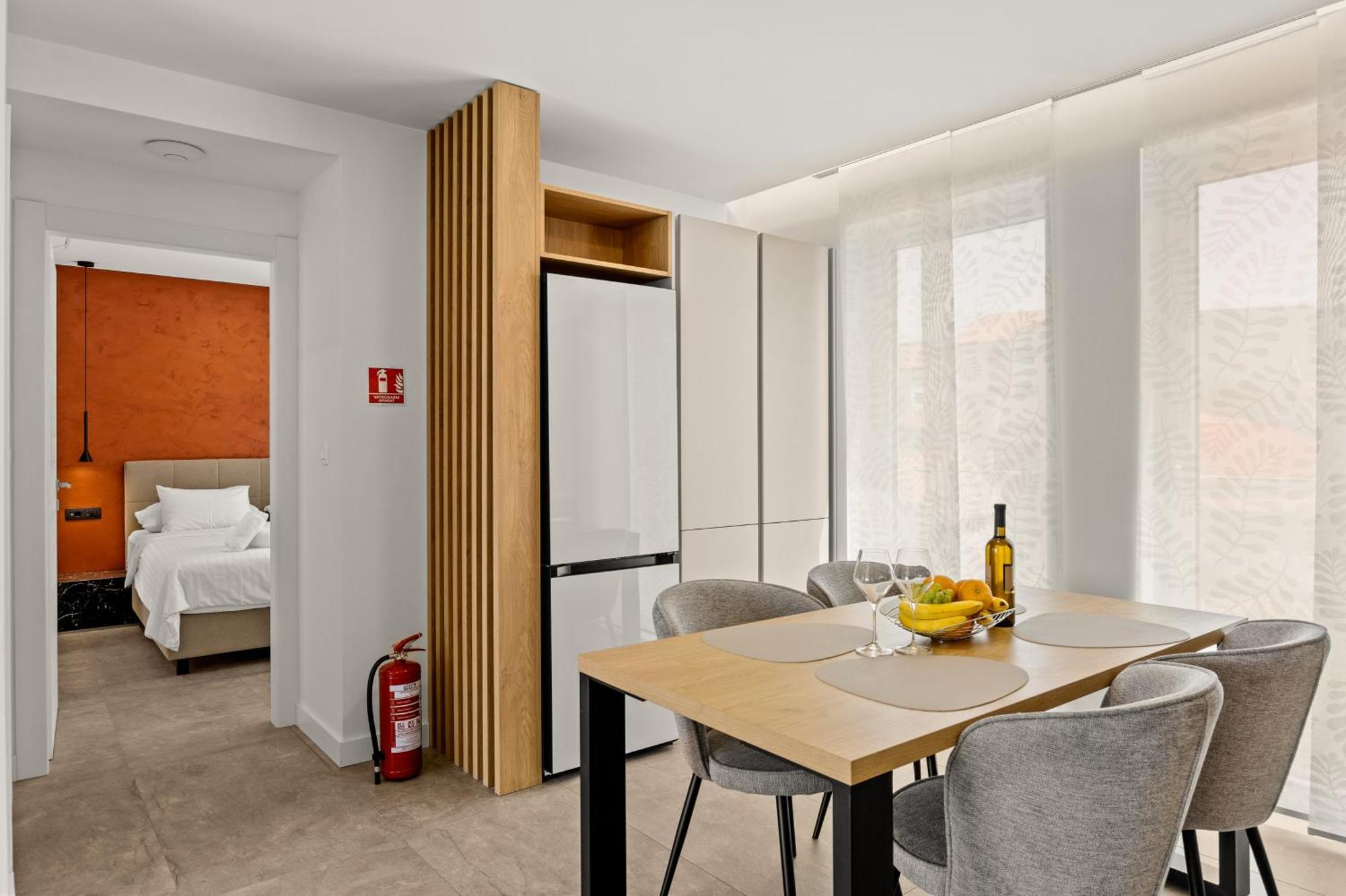 Calypso Apartment *